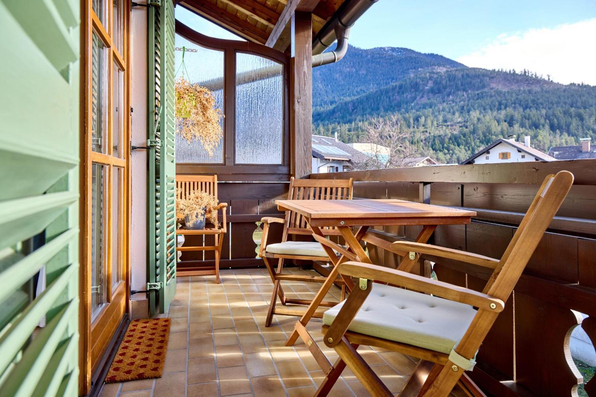 Alpenzauber Apartment Garmisch-Partenkirchen Ngoại thất bức ảnh